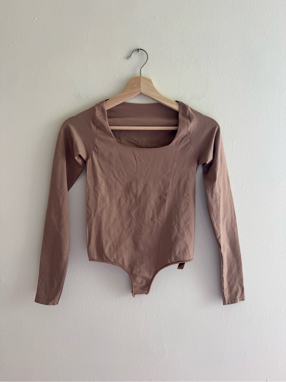 Skims long sleeve bodysuit square neck beige tan small medium